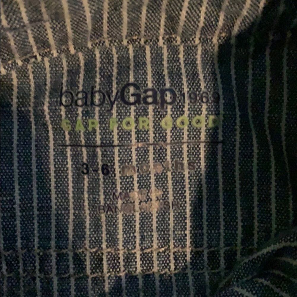 BabyGap    - Picture 2 of 4